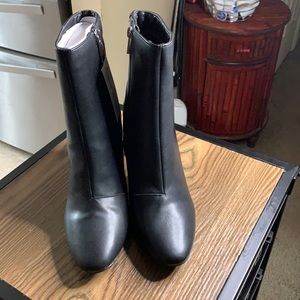 Size11 women’s boots